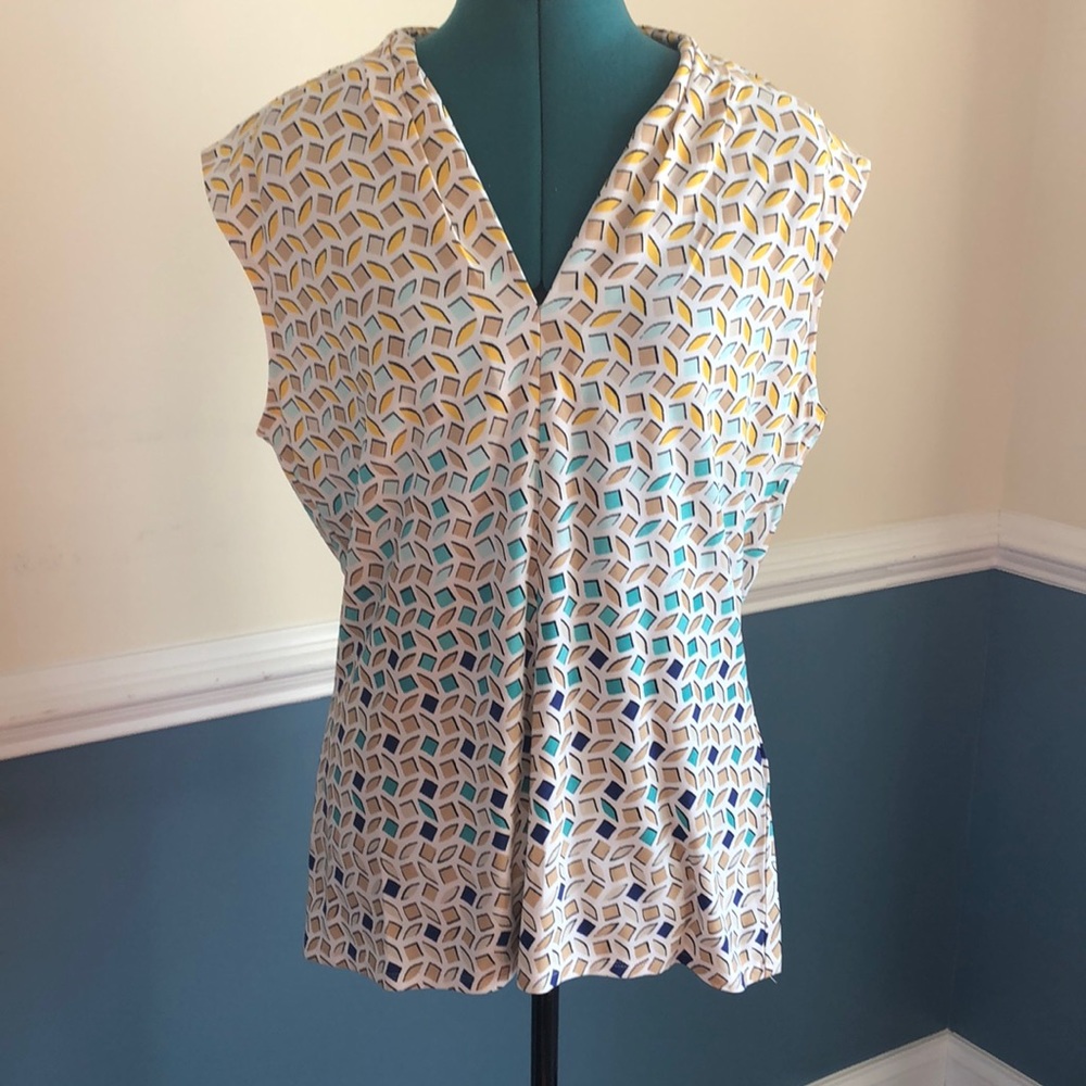 NWT White House Black Market top